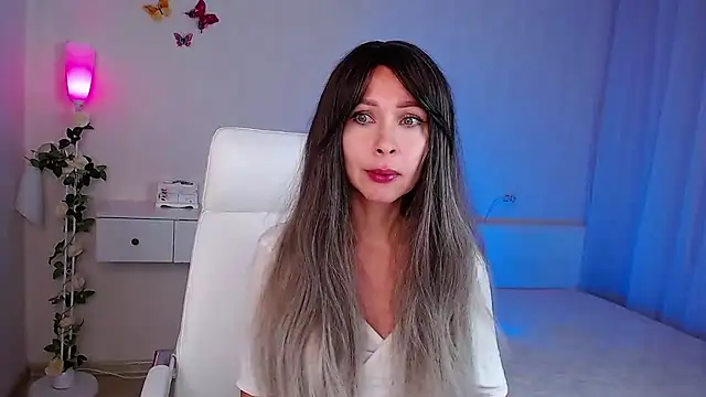 Snapshot of wendifoste chatting on October 14, 2025, 5:46 pm wendifoste online show from October 14, 2025, 5:46 pm