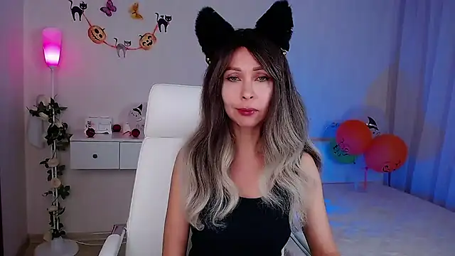 Snapshot of wendifoste chatting on November 4, 2025, 5:50 pm wendifoste online show from November 4, 2025, 5:50 pm