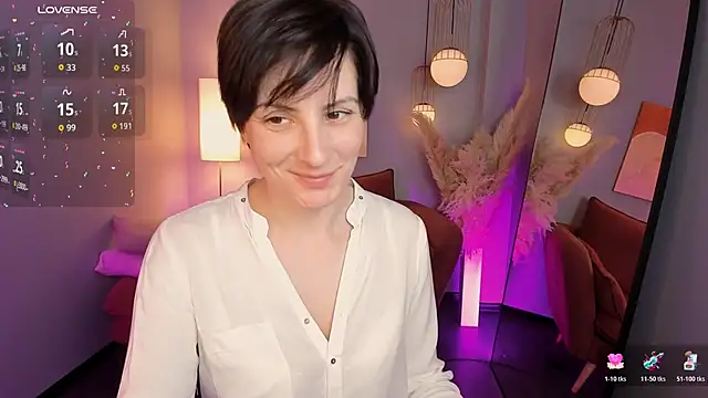 Snapshot of LorenDaze chatting on May 12, 2026, 6:21 am LorenDaze online show from May 12, 2026, 6:21 am