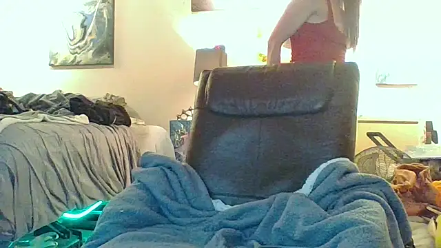 eatmeplease44 online show from November 11, 2025, 12:55 pm