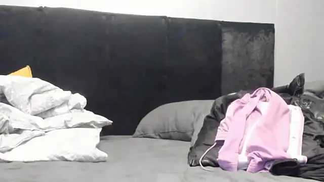 Snapshot of tamarapervert chatting on December 15, 2025, 9:09 pm tamarapervert online show from December 15, 2025, 9:09 pm