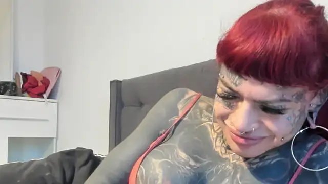 tamarapervert online show from February 7, 2026, 3:53 pm