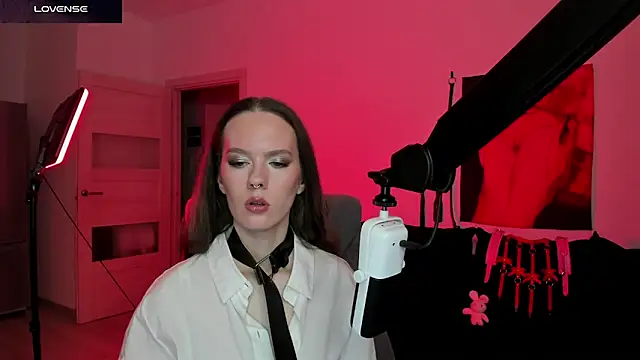 DivineBite online show from March 11, 2026, 6:46 pm