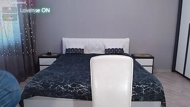 Snapshot of VictoriaTiger chatting on March 21, 2026, 8:41 am VictoriaTiger online show from March 21, 2026, 8:41 am