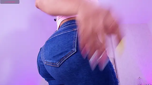  carolina fox online show from March 21, 2026, 3:08 am