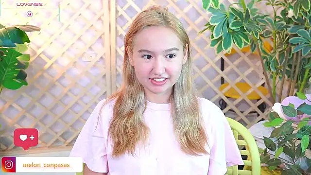 Snapshot of Pinkie_Princes chatting on October 26, 2025, 5:41 am Pinkie Princes online show from October 26, 2025, 5:41 am