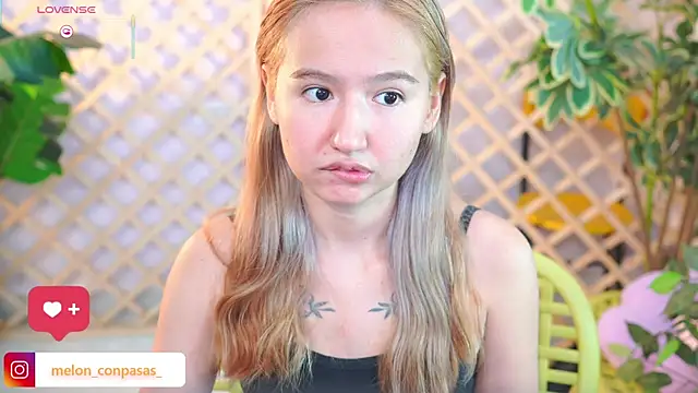 Snapshot of Pinkie_Princes chatting on October 20, 2025, 3:52 am Pinkie Princes online show from October 20, 2025, 3:52 am