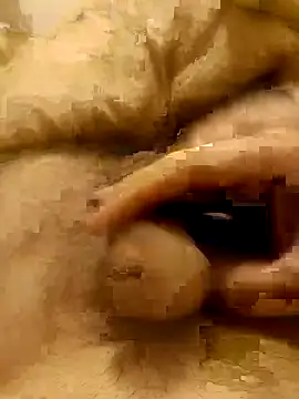 Snapshot of IZDIRAPVEREN chatting on March 20, 2025, 8:19 pm IZDIRAPVEREN online show from March 20, 2025, 8:19 pm