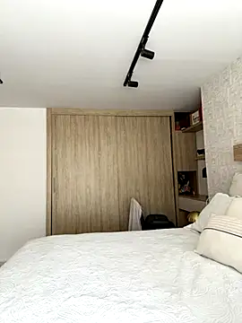 Thescorpionfr online show from November 25, 2025, 5:24 pm