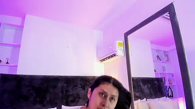Karlagonzales  online show from July 1, 2026, 7:03 pm