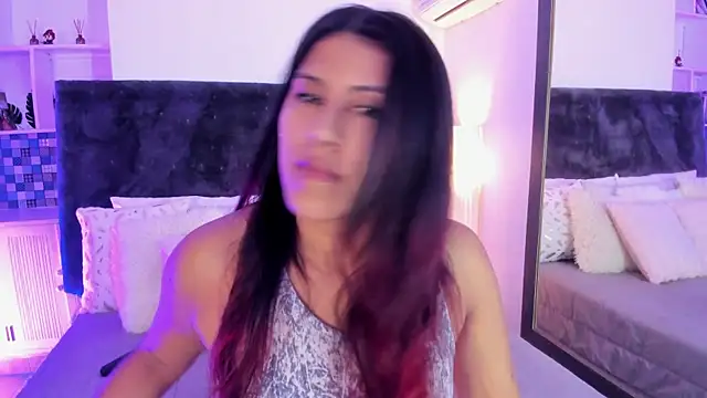 Karlagonzales  online show from July 15, 2026, 7:21 pm