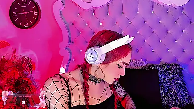 Snapshot of LeyXandrabraz chatting on May 10, 2026, 8:22 pm LeyXandrabraz online show from May 10, 2026, 8:22 pm