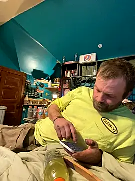 charactrzero online show from November 29, 2025, 4:23 am