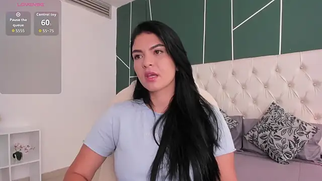 Snapshot of Veronicalanx1 chatting on November 25, 2025, 12:38 pm Veronicalanx1 online show from November 25, 2025, 12:38 pm