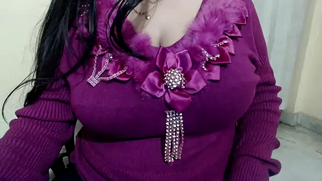 HOT CHILLY online show from February 27, 2025, 4:32 pm
