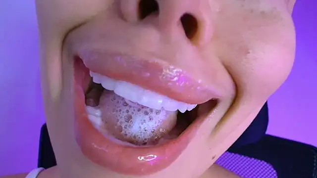 lisbet21x online show from October 30, 2025, 10:28 pm