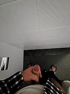 Snapshot of Dolceporco19 chatting on March 2, 2026, 5:31 pm Dolceporco19 online show from March 2, 2026, 5:31 pm