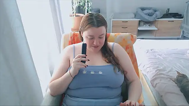 Snapshot of PolinaSalvatore chatting on October 23, 2025, 7:18 am PolinaSalvatore online show from October 23, 2025, 7:18 am