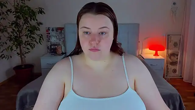 Snapshot of PolinaSalvatore chatting on June 19, 2026, 2:45 pm PolinaSalvatore online show from June 19, 2026, 2:45 pm