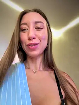 EvaCatt online show from November 7, 2025, 3:11 am