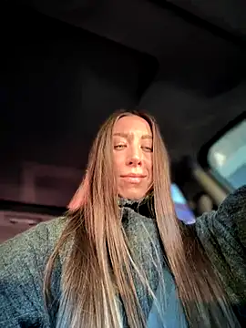 EvaCatt online show from November 17, 2025, 2:26 am