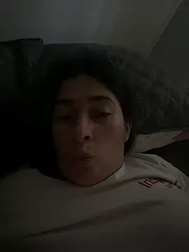 Snapshot of andreaisis2 chatting on April 17, 2026, 12:08 pm andreaisis2 online show from April 17, 2026, 12:08 pm