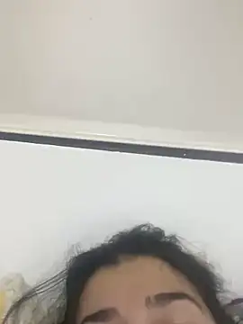 andreaisis2 online show from March 3, 2025, 10:42 pm