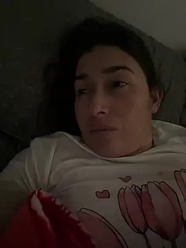 Snapshot of andreaisis2 chatting on April 2, 2026, 4:13 pm andreaisis2 online show from April 2, 2026, 4:13 pm