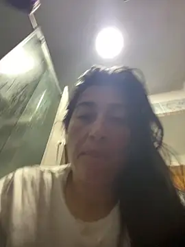 Snapshot of andreaisis2 chatting on April 27, 2026, 4:49 pm andreaisis2 online show from April 27, 2026, 4:49 pm