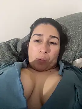 Snapshot of andreaisis2 chatting on April 12, 2026, 10:24 pm andreaisis2 online show from April 12, 2026, 10:24 pm