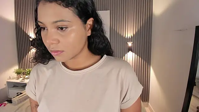 Snapshot of Zafiiraa chatting on August 1, 2026, 3:48 am Zafiiraa online show from August 1, 2026, 3:48 am