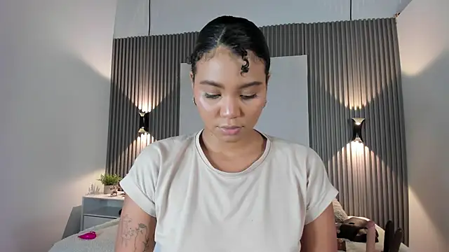 Snapshot of Zafiiraa chatting on July 7, 2026, 12:02 am Zafiiraa online show from July 7, 2026, 12:02 am