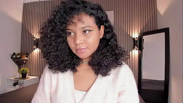 Zafiiraa online show from November 29, 2025, 2:17 pm