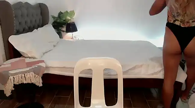 Snapshot of liaa_lurrecams chatting on January 9, 2025, 10:09 am liaa lurrecams online show from January 9, 2025, 10:09 am