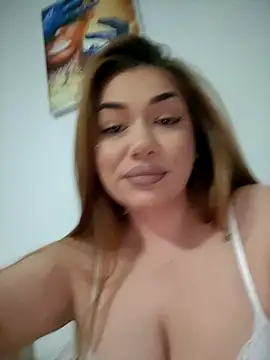 Snapshot of Ella_sweety chatting on July 7, 2026, 8:12 pm Ella sweety online show from July 7, 2026, 8:12 pm