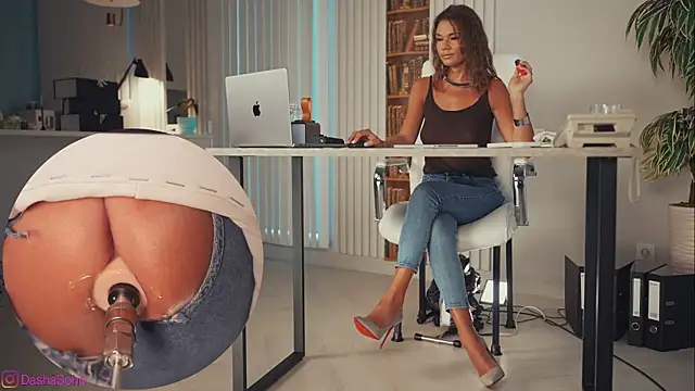 art porno online show from June 1, 2026, 1:17 am