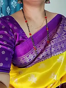 Snapshot of Indian_desi_wife chatting on September 9, 2025, 2:21 am Indian desi wife online show from September 9, 2025, 2:21 am