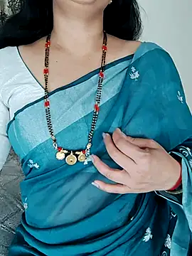 Snapshot of Indian_desi_wife chatting on April 18, 2026, 3:47 pm Indian desi wife online show from April 18, 2026, 3:47 pm