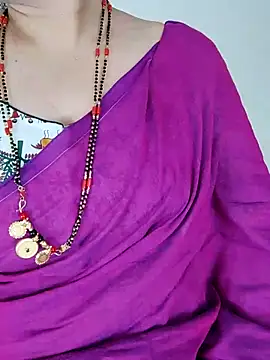 Snapshot of Indian_desi_wife chatting on April 13, 2026, 2:15 am Indian desi wife online show from April 13, 2026, 2:15 am