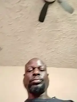 Snapshot of Daddy_hook chatting on February 6, 2025, 1:05 am Daddy hook online show from February 6, 2025, 1:05 am