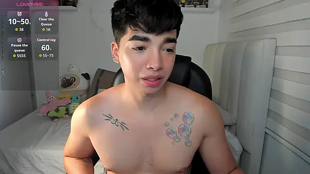 Snapshot of santy7v7 chatting on August 5, 2026, 1:05 pm santy7v7 online show from August 5, 2026, 1:05 pm