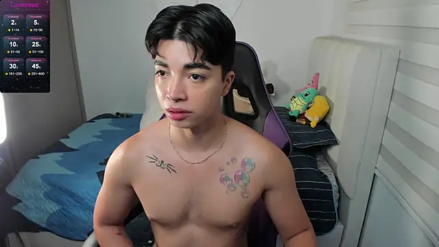 Snapshot of santy7v7 chatting on October 12, 2025, 1:23 pm santy7v7 online show from October 12, 2025, 1:23 pm