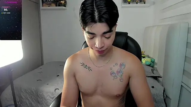 Snapshot of santy7v7 chatting on November 15, 2025, 1:26 pm santy7v7 online show from November 15, 2025, 1:26 pm