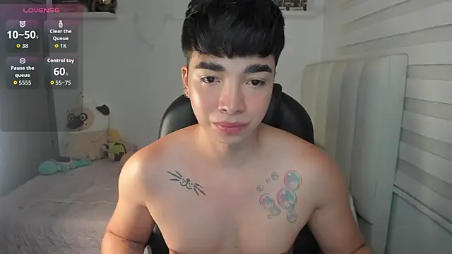 Snapshot of santy7v7 chatting on July 15, 2026, 1:40 pm santy7v7 online show from July 15, 2026, 1:40 pm