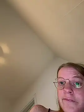 Snapshot of jannis1992 chatting on May 10, 2026, 6:54 pm jannis1992 online show from May 10, 2026, 6:54 pm