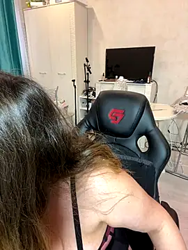 DienkaGreen online show from November 17, 2025, 11:47 am