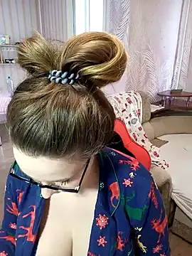 DienkaGreen online show from December 26, 2024, 5:37 am