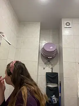 DienkaGreen online show from March 18, 2026, 4:52 pm