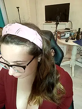 DienkaGreen online show from November 5, 2025, 10:40 am