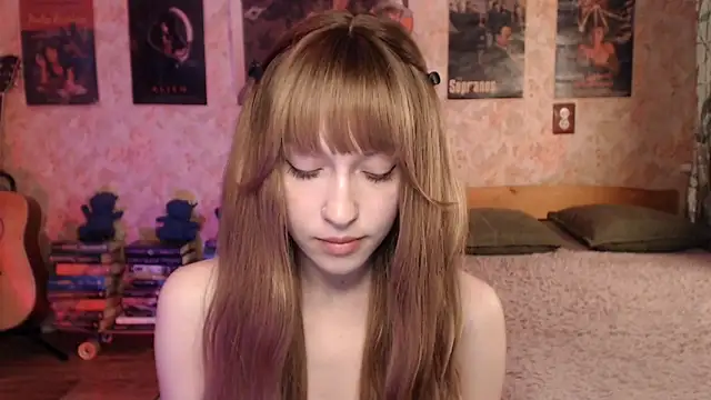 Snapshot of Friendly_Ellie chatting on May 11, 2026, 11:13 pm Friendly Ellie online show from May 11, 2026, 11:13 pm